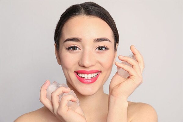 Precautions to take while icing your face