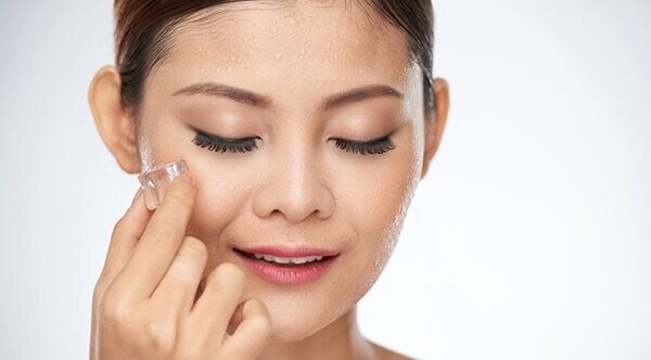 Precautions to take while icing your face