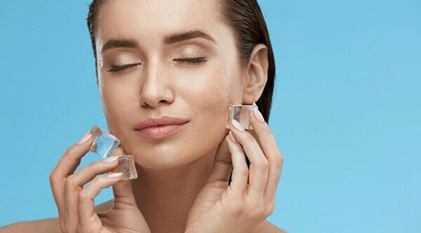 Precautions to take while icing your face