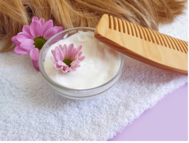 Applying Curd To Oiled Hair: Can You?