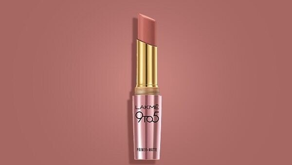 Lakmé 9 to 5 Naturale Matte Sticks Lipstick - Spice Street
