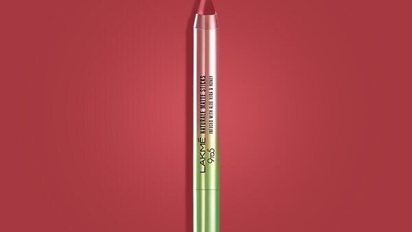 Lakmé 9 to 5 Naturale Matte Sticks Lipstick - Spice Street