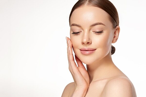 Benefit #05: Helps shrink pores