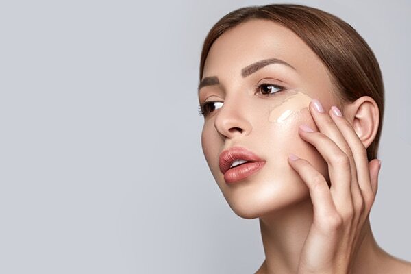 05. Setting powder/setting spray