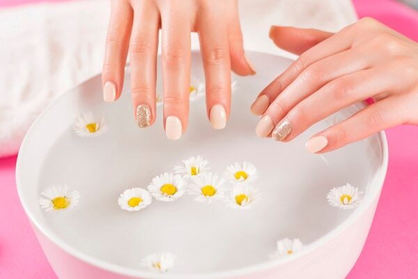Keep gel nails away from hot water