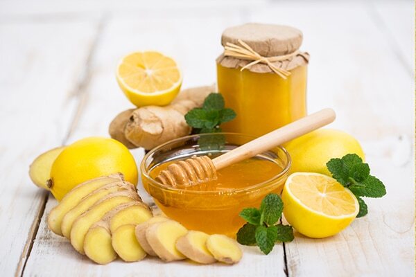 05. Lemon, honey and turmeric pack