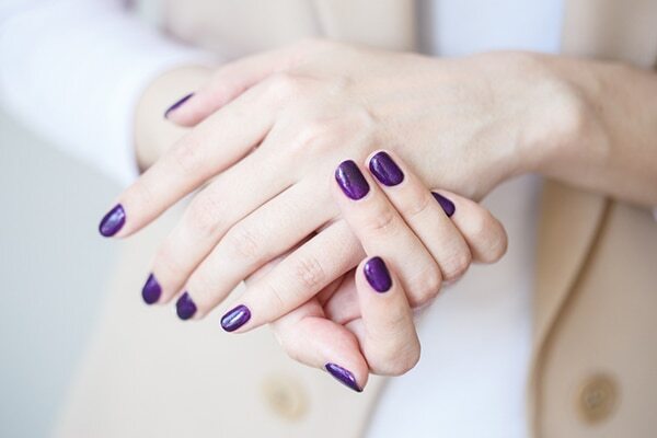 Prevent your nails from chipping any further