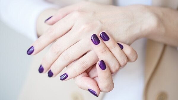 Prevent your nails from chipping any further