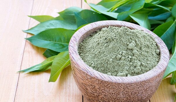 4 Henna Based Hair Packs To Treat Dandruff