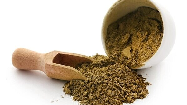 Mustard Oil & Henna