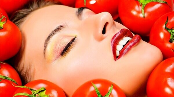 4 Tomato Masks To Protect Your Skin In Winter