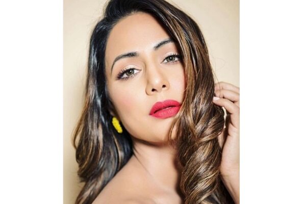 Best Lakme Lipstick Shades for Indian Skin Tones | Top 3