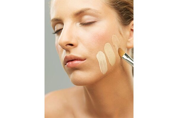 How to Choose the Right Foundation Shade Online