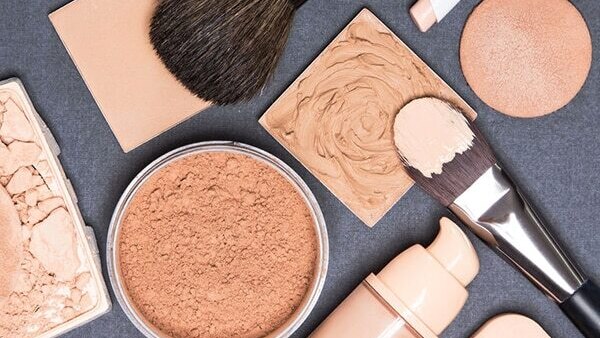 How to Choose the Right Foundation Shade Online