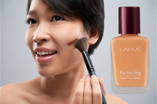 How to Choose the Right Foundation Shade Online