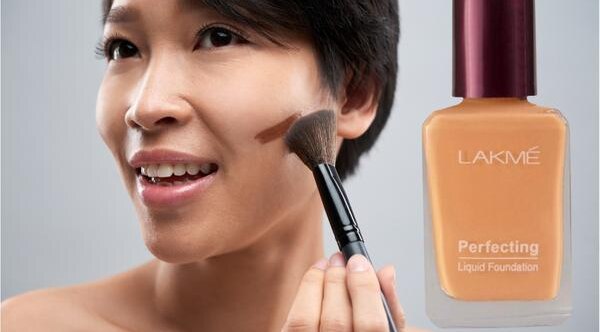 How to Choose the Right Foundation Shade Online