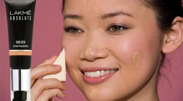 How to Choose the Right Foundation Shade Online