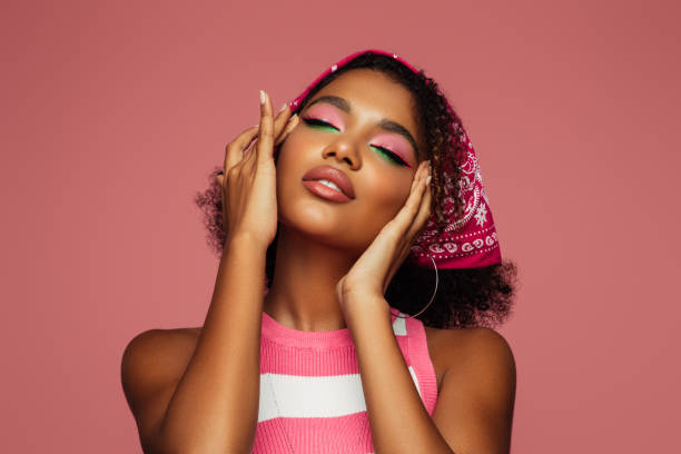 Scarf Hairstyles For Curly Hair: 5 Top Options