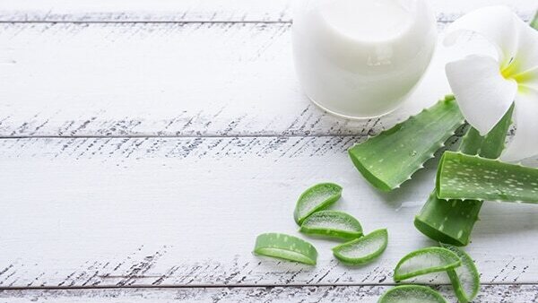 Aloe vera and milk