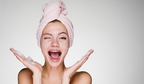 12 Natural Face Washes For Healthy And Glowing Skin