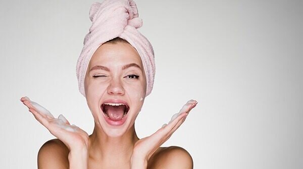 12 Natural Face Washes For Healthy And Glowing Skin