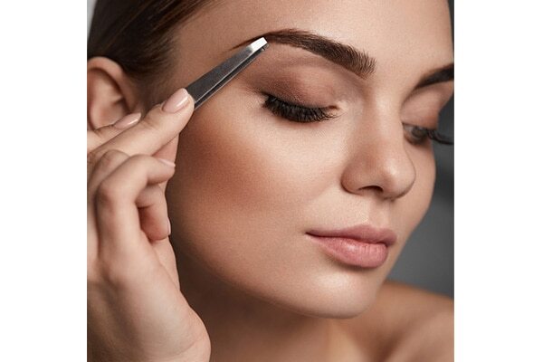 Not paying attention to thinning brows