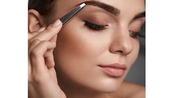 Not paying attention to thinning brows