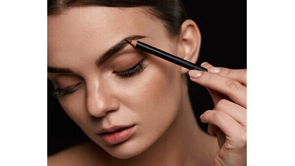 Not paying attention to thinning brows