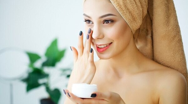 5)	Parabens