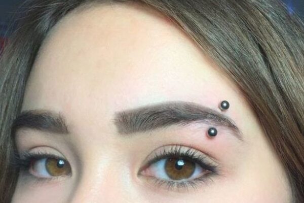 FAQ for Eyebrow Slit Trend