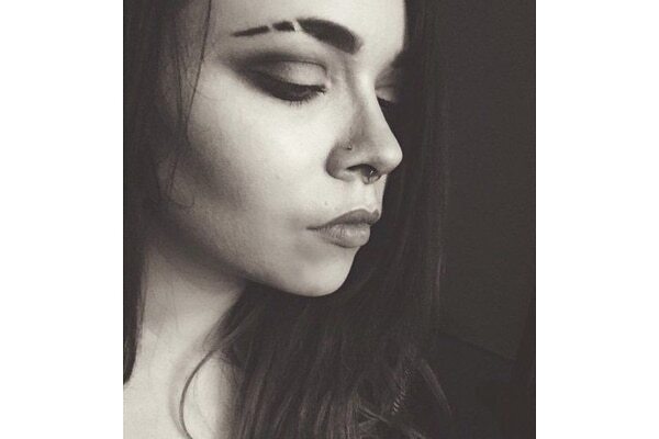 FAQ for Eyebrow Slit Trend