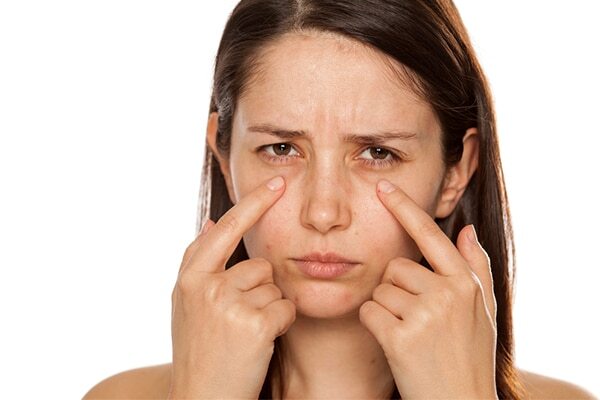 BB: How does one choose a good eye cream?