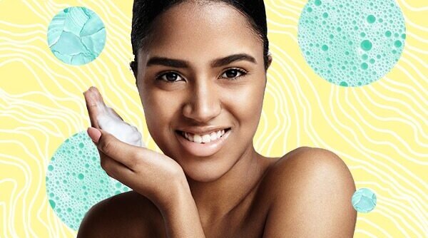How To Cleanse Your Face To Keep Germs At Bay