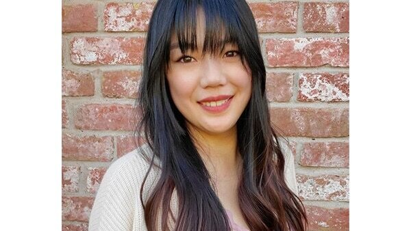 Square face shape – Heavy bangs