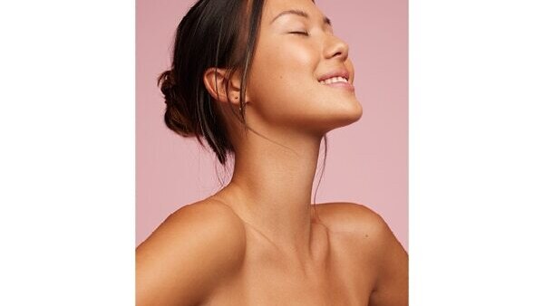 Adds a natural glow