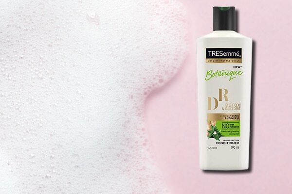 Love Beauty & Planet Tea Tree Oil & Vetiver Aroma Conditioner