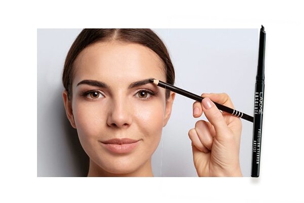 4. Highlight your brow bone