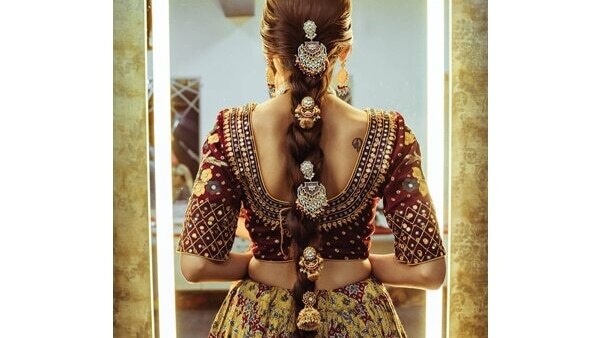 FAQs about wedding hairstyle for girls