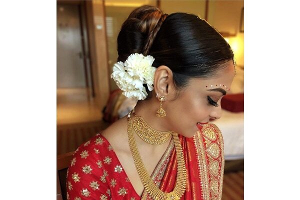 FAQs about wedding hairstyle for girls