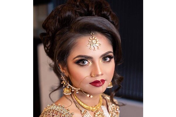 FAQs about wedding hairstyle for girls