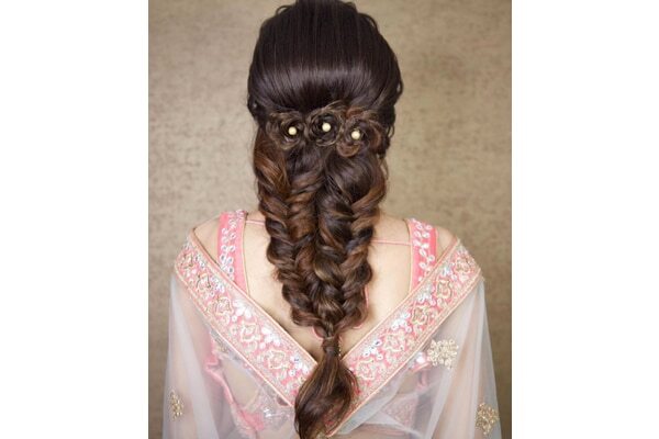 FAQs about wedding hairstyle for girls