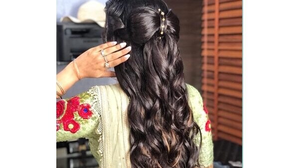 FAQs about wedding hairstyle for girls