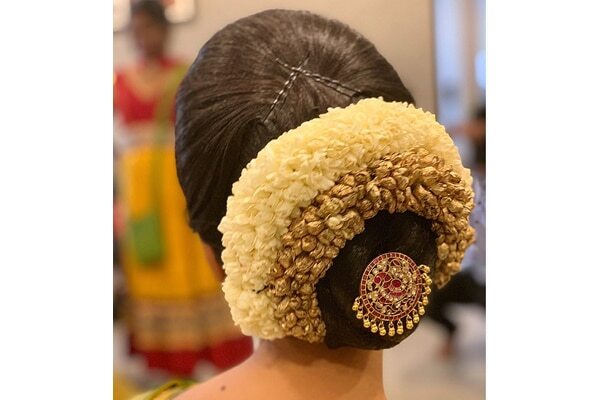 FAQs about wedding hairstyle for girls