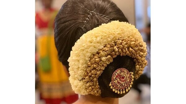 FAQs about wedding hairstyle for girls