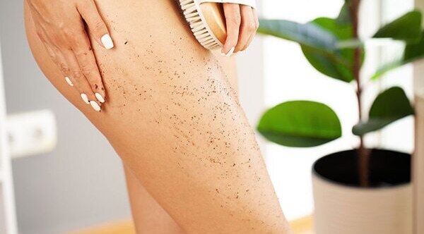 04. Moisturise your legs every single day