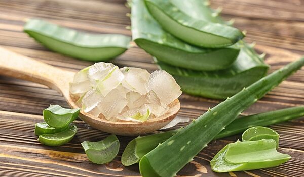 Try Out This Aloe Vera Facial At Home For Healthy, Glowing Skin!
