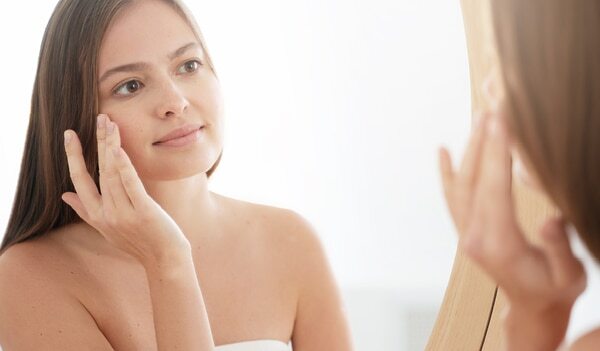 A Complete Guide To Dealing With Skin Peeling On The Face