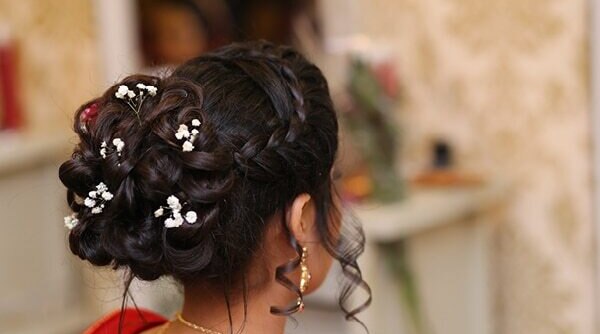 Tying The Knot? Bookmark These 8 Stunning Bun Bridal Hairstyles For Weddings!