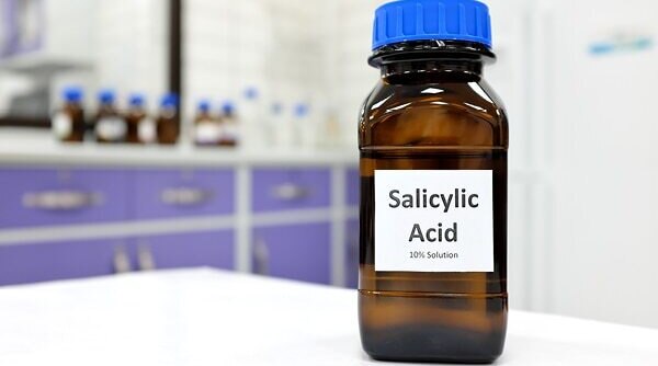 Here's How You Can Use Salicylic Acid For Your Acne