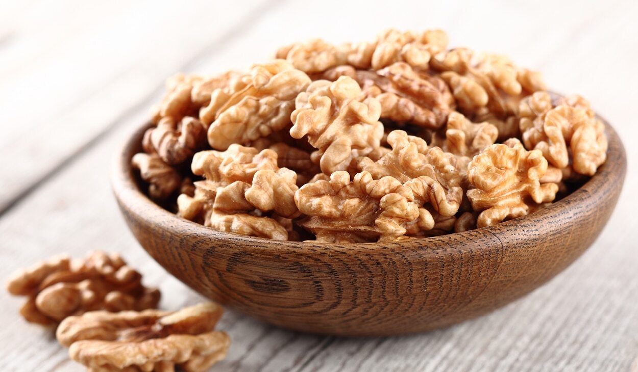 Walnut Benefits For Skin And Hair That Will Level Up Your Beauty Game